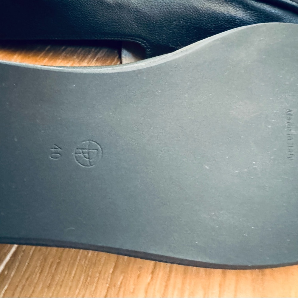 THE ROW Canal Leather Slip-On Loafers - Picture 8 of 11
